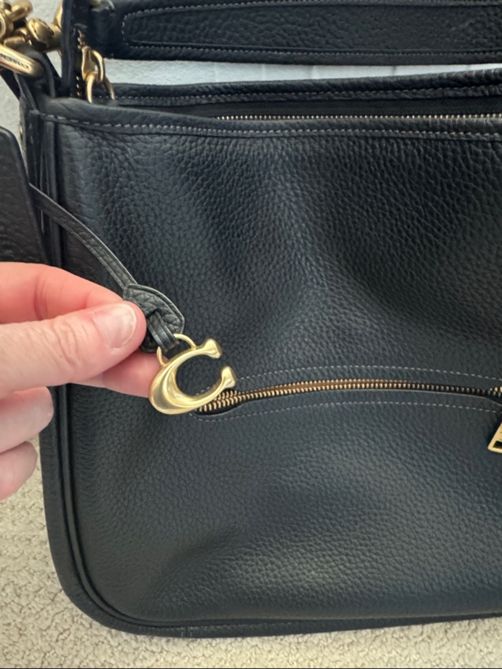Coach Black Pebbled Leather Shoulder Bag with Gold Hardware - Picture 7 of 7